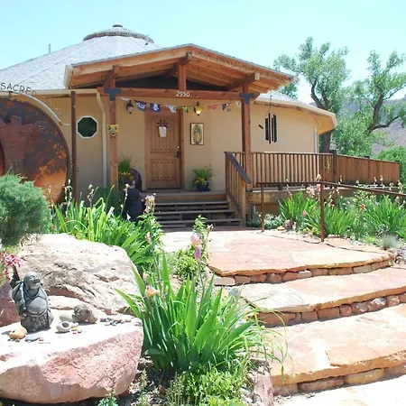 Red Moon Lodge
